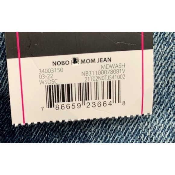 NWT NOBO No Boundaries Size 3 Juniors Women High Rise Distressed Mom Blue Jeans - Picture 4 of 6